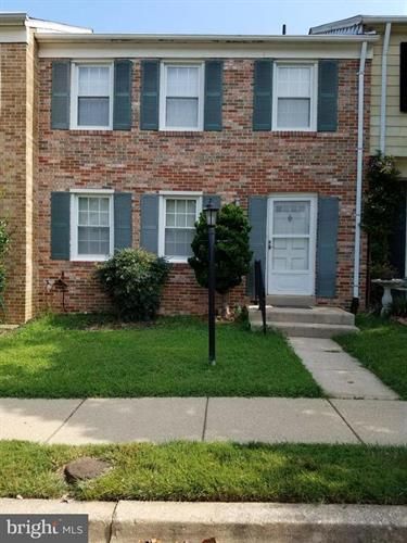 18 Chantilly Ct, Rockville, MD 20850