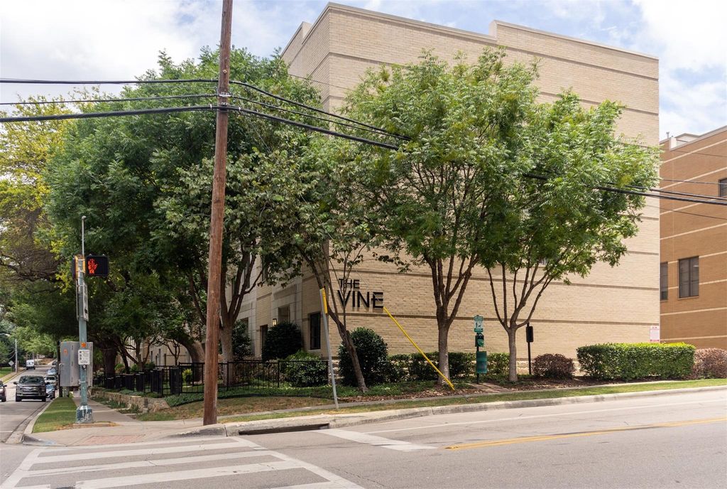 3210 Carlisle St #52, Dallas, TX 75204