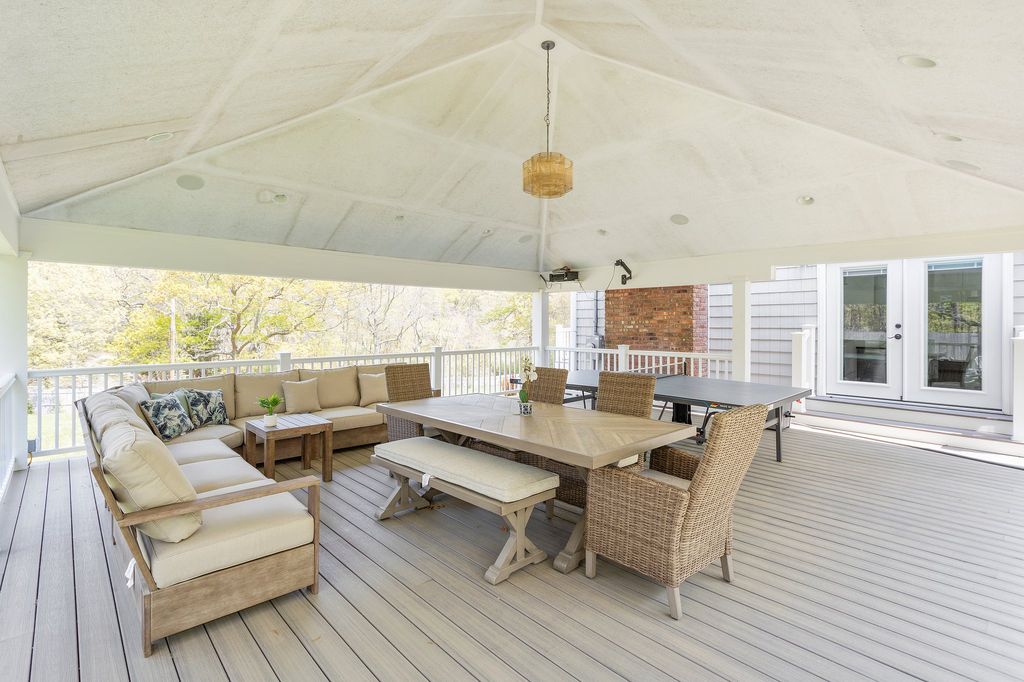 161 Red Creek Rd, Hampton Bays, NY 11946 Trulia