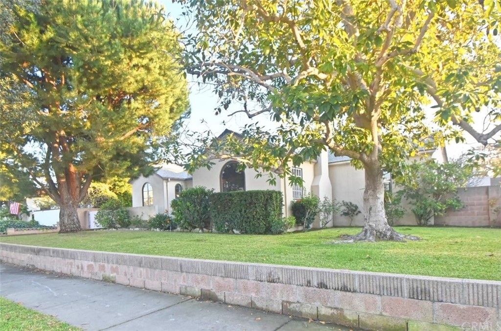 2020 W Orange Ave, Anaheim, CA 92804