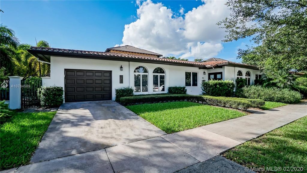 701 Madeira Ave, Coral Gables, FL 33134