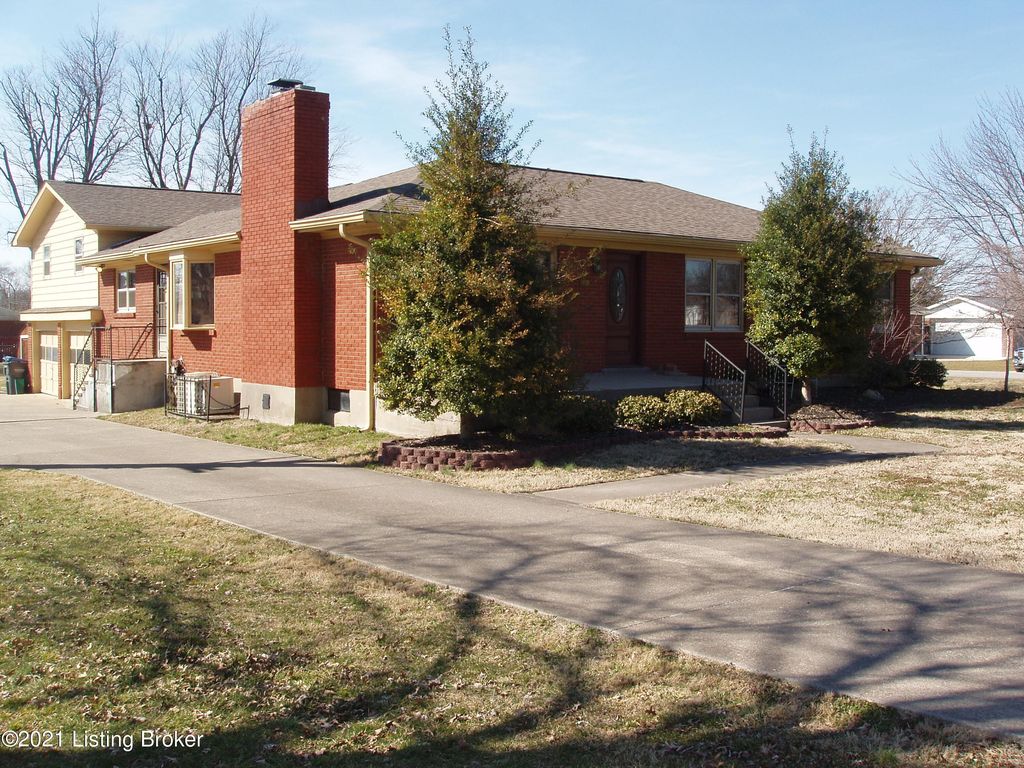 8212 Smyrna Pkwy, Louisville, KY 40228 Trulia