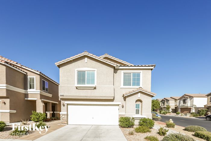 10716 Medford Oaks Ct, Las Vegas, NV 89129