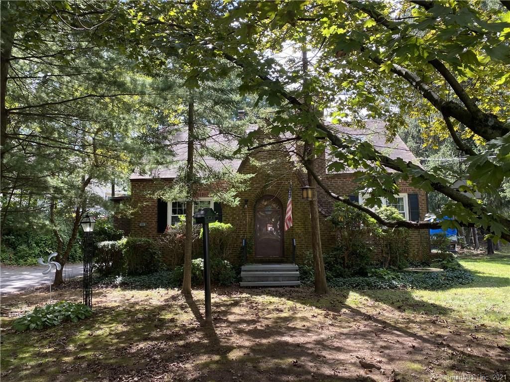 235 E Woodland St, Meriden, CT 06451