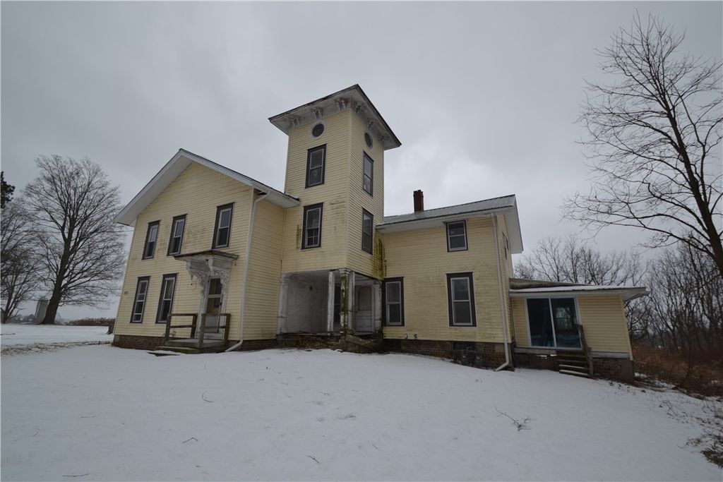 8447 State St   #5, Bloomfield, NY 14469