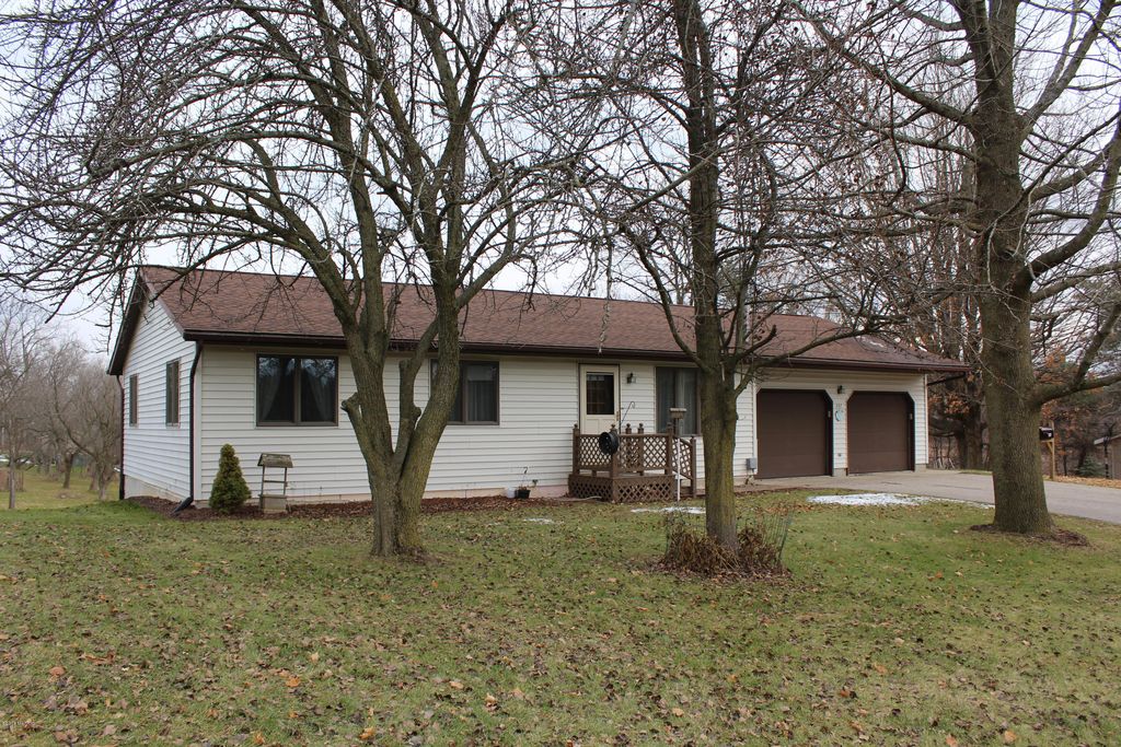 337 S Vine St, Stanton, MI 48888 Trulia