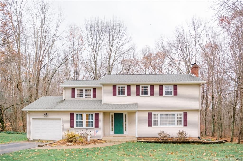 49 Valley View Dr, Tolland, CT 06084