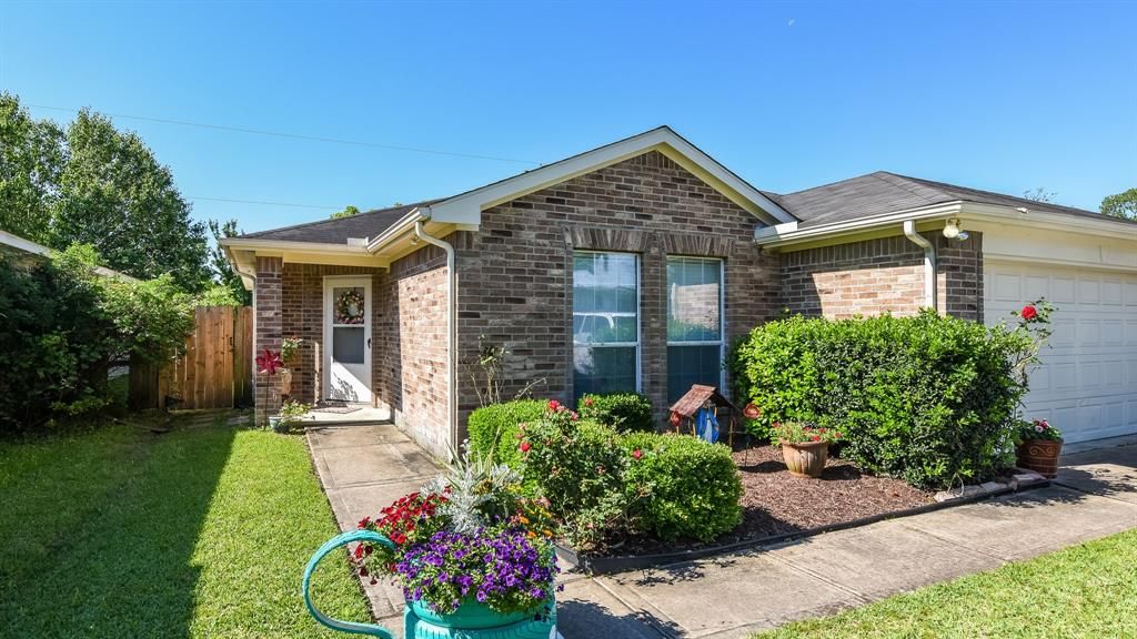 518 E House St, Alvin, TX 77511 Trulia