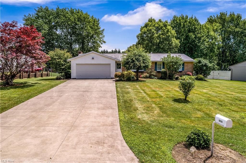 8414 Kellydale St NW, Massillon, OH 44646