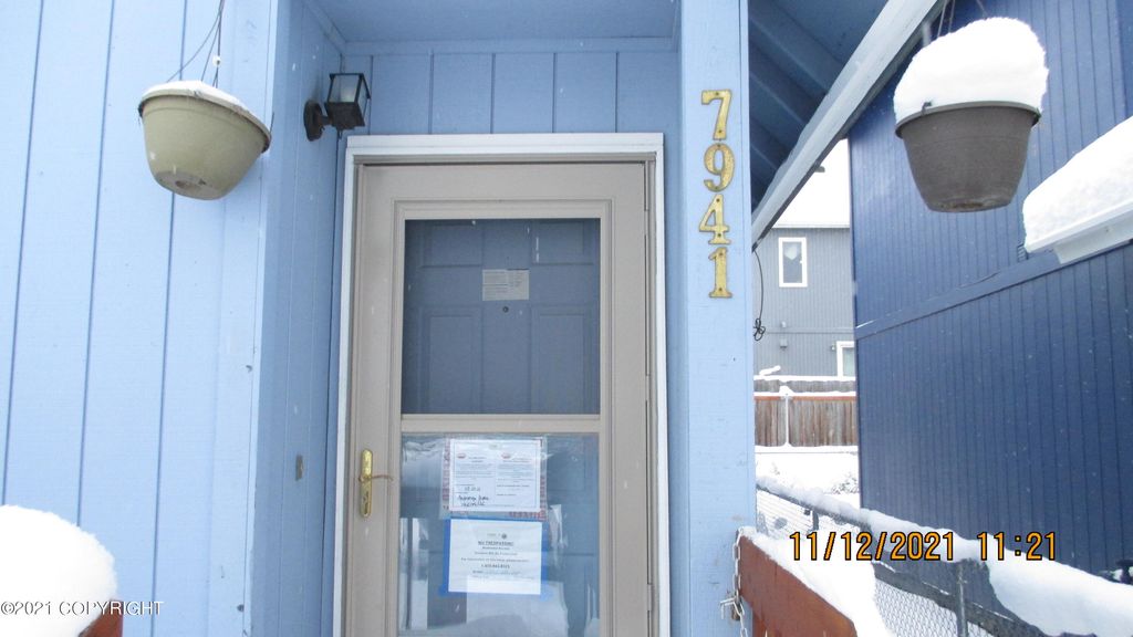 7941 Moose Run Cir, Anchorage, AK 99507