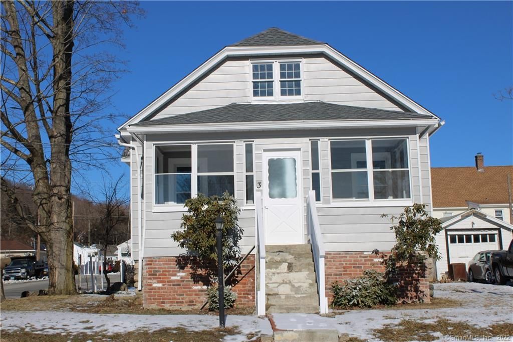 3 Southwick Ave, Waterbury, CT 06705