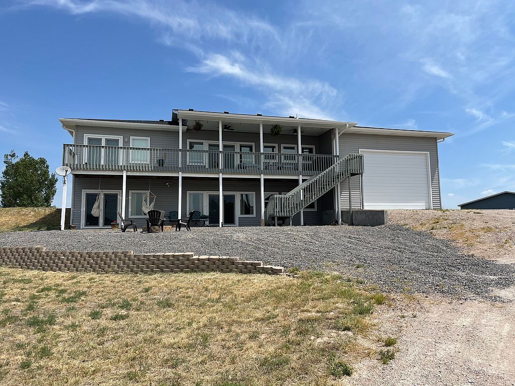 189 Lakeshore, Lewellen, NE 69147