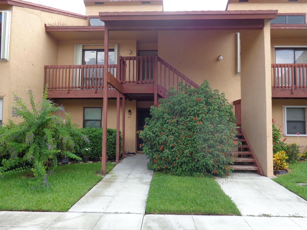 608 Lakeview Dr E 608, West Palm Beach, FL 33411 Trulia