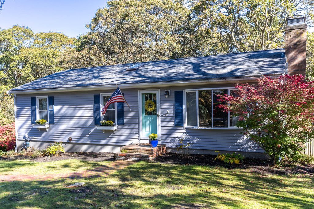 15 Pitch Pine Road, Brewster, MA 02631