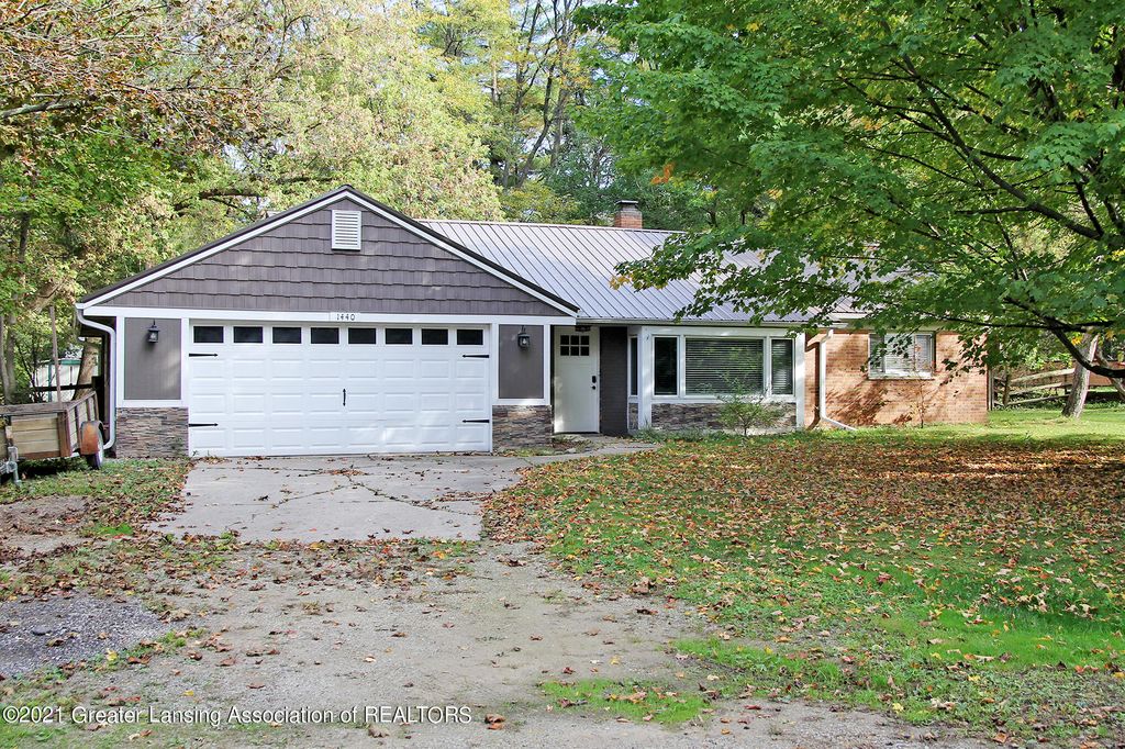 1440 Greenview Ave, East Lansing, MI 48823