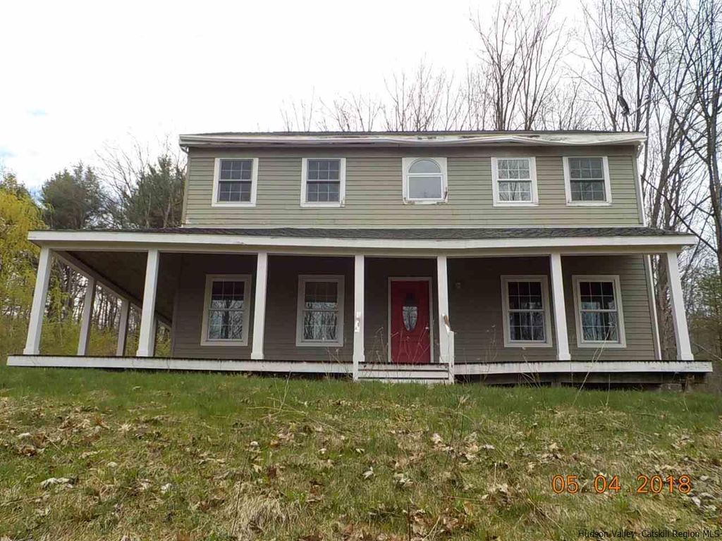 449 Maple Dr, East Chatham, NY 12060