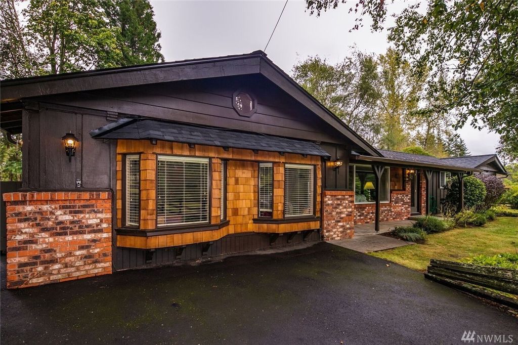 4744 Aldrich Rd, Bellingham, WA 98226