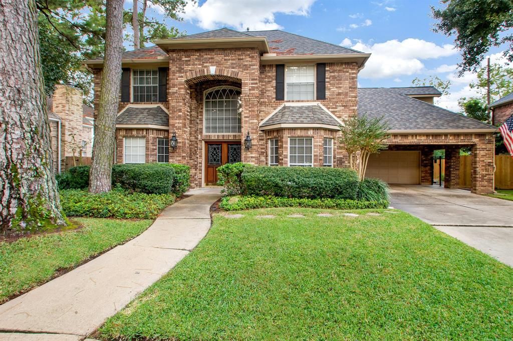 16406 Avenplace Rd, Tomball, TX 77377