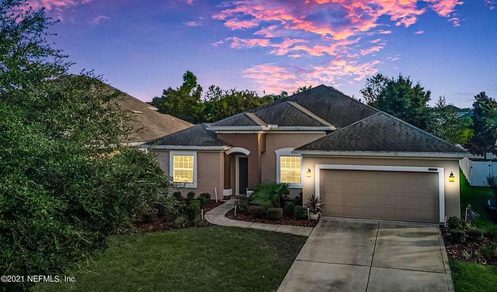 223 Carrier Dr, Ponte Vedra, FL 32081