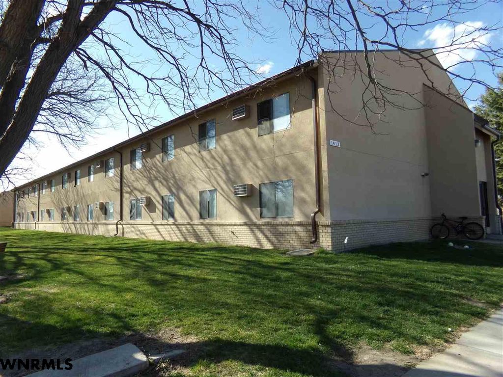 1409 E 17th St, Scottsbluff, NE 69361