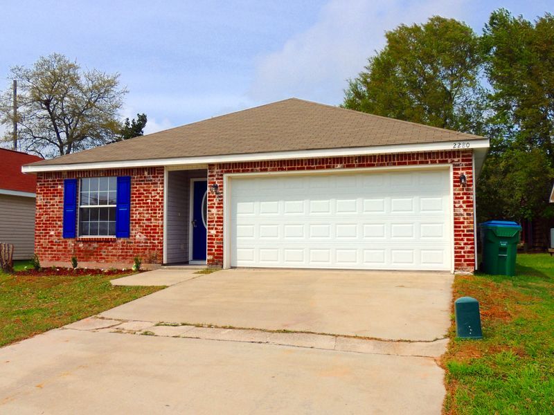 2280 Monica Dr, Gulfport, MS 39507
