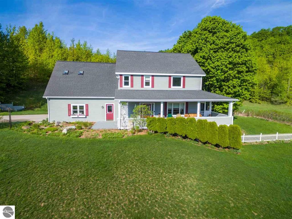 5888 E Hoxie Rd, Cedar, MI 49621 Trulia
