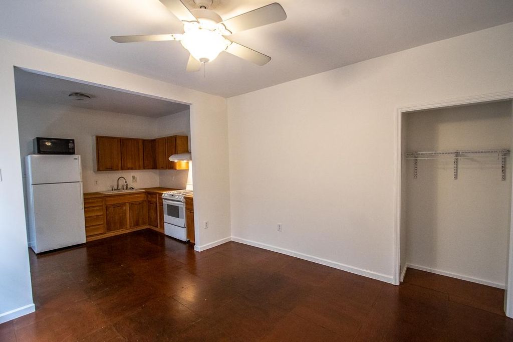 2724 Master St #A, Philadelphia, PA 19121