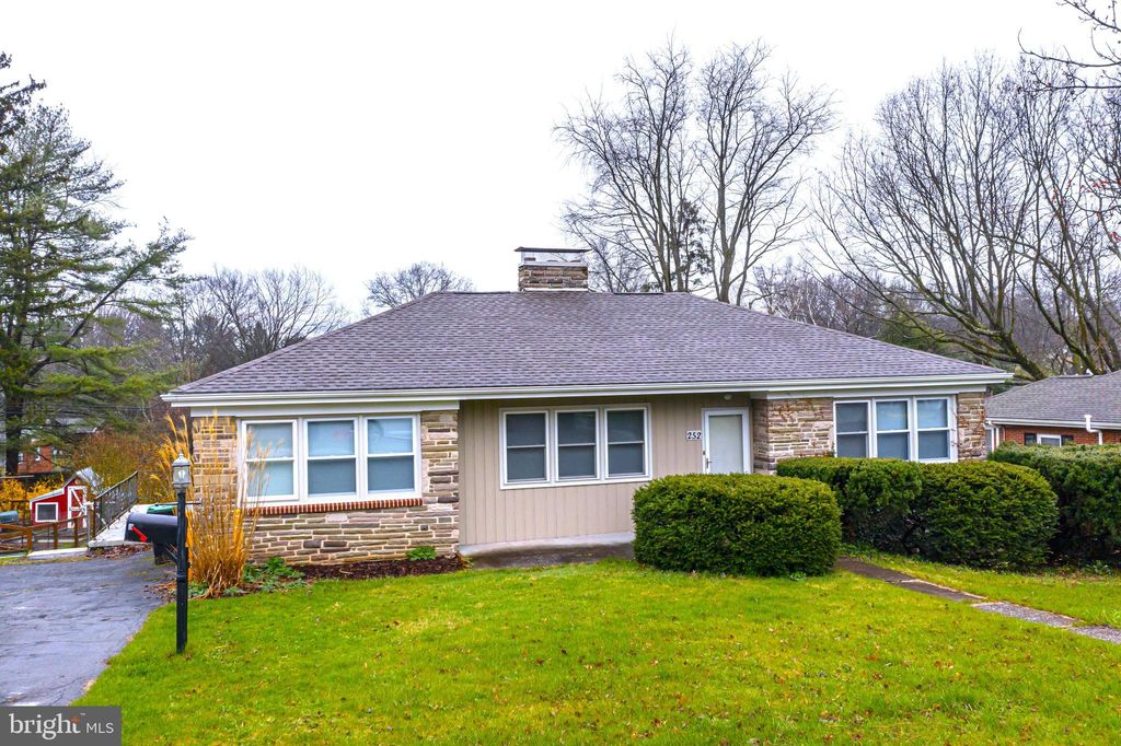 252 Homan Ave, State College, PA 16801