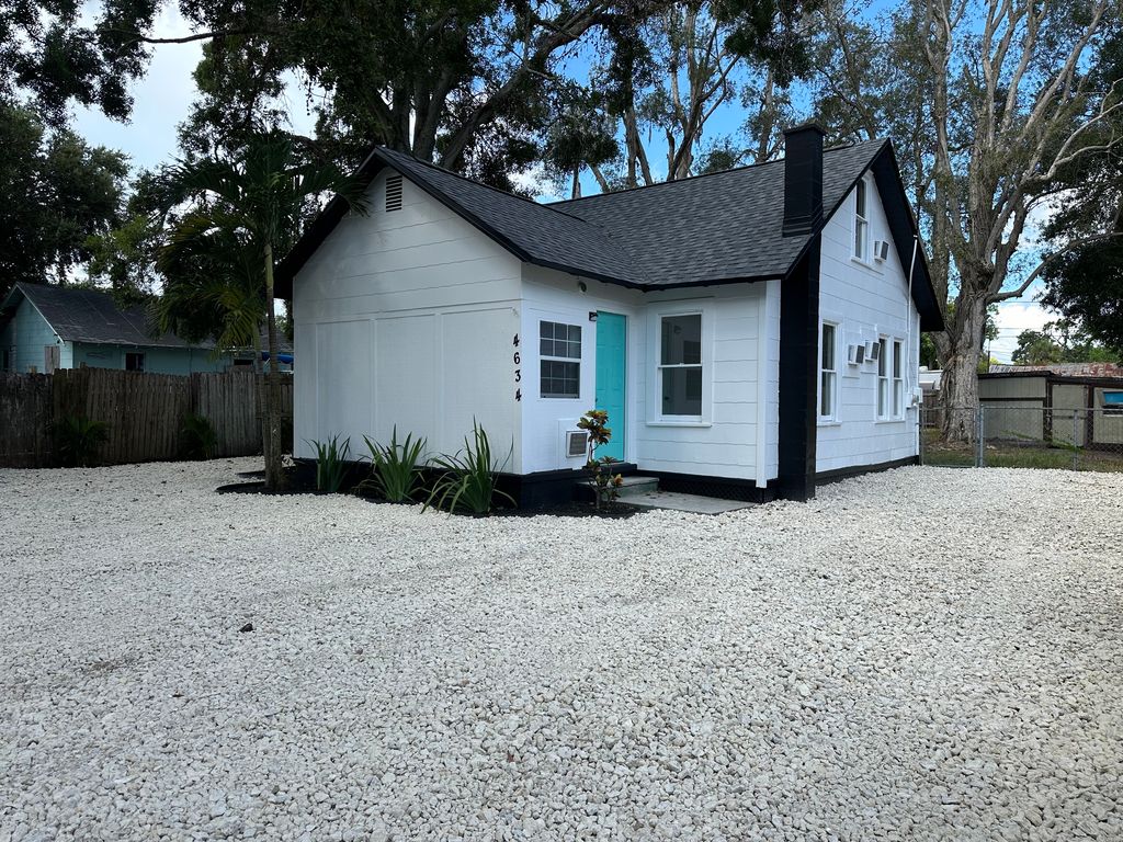 4634 78th Ln N, Saint Petersburg, FL 33709