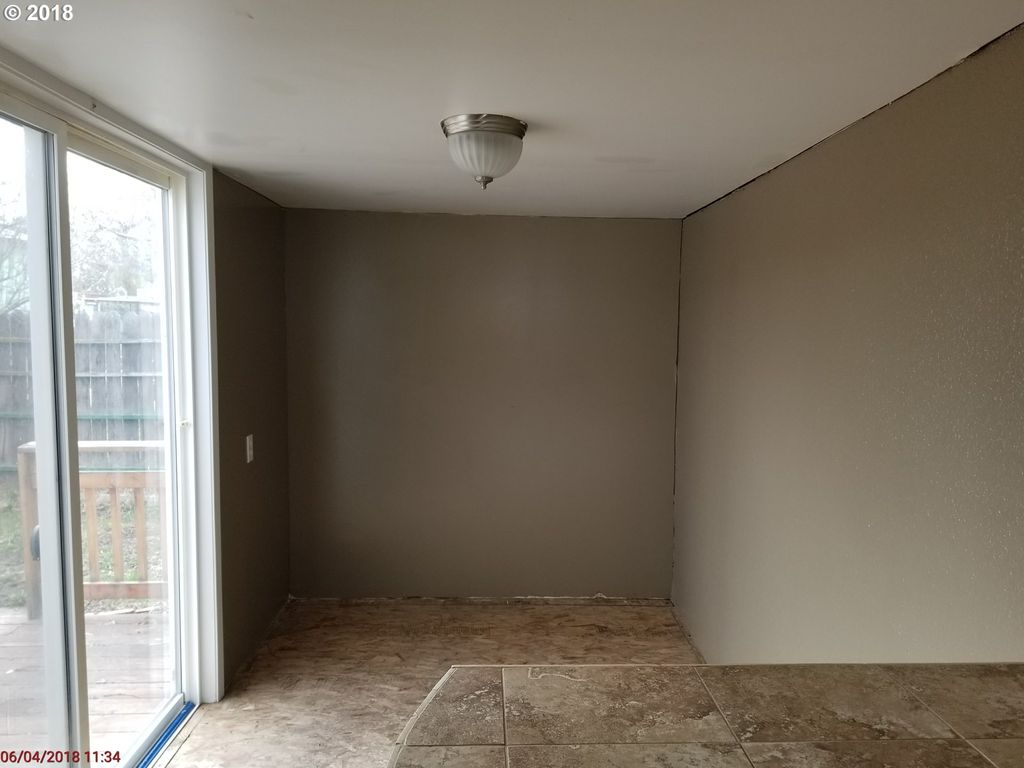 920 Walnut St, Baker City, OR - 2 Bed, 1 Bath Single-Family Home - 16