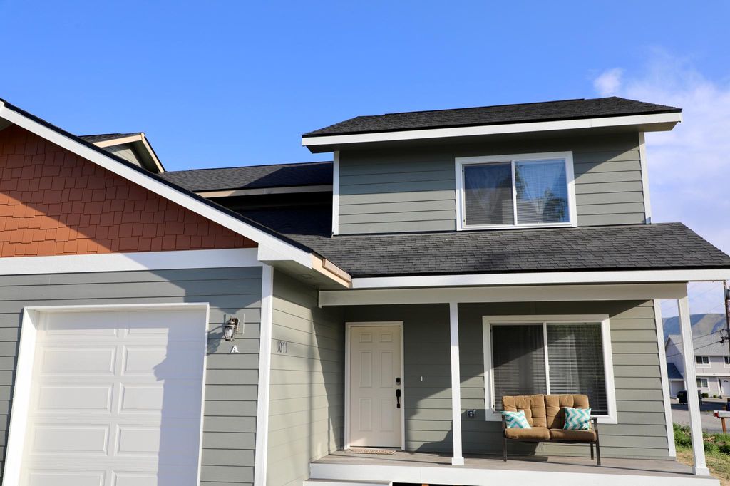 1071 N Alvin Ct #A, East Wenatchee, WA 98802