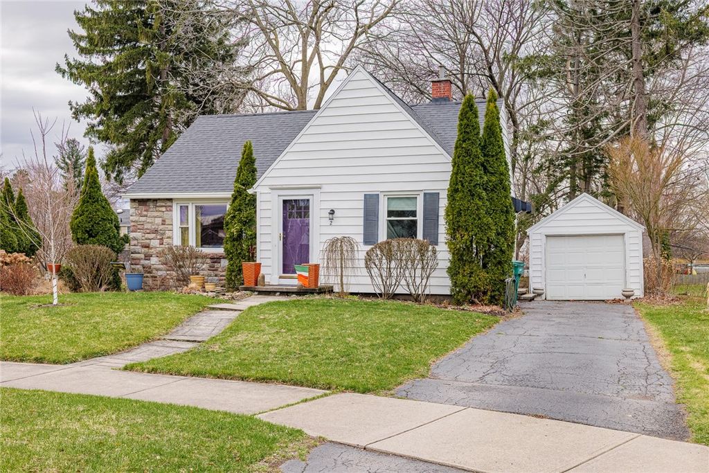2 Idyllwood Ln, Rochester, NY 14617 | MLS# R1598127 | Trulia