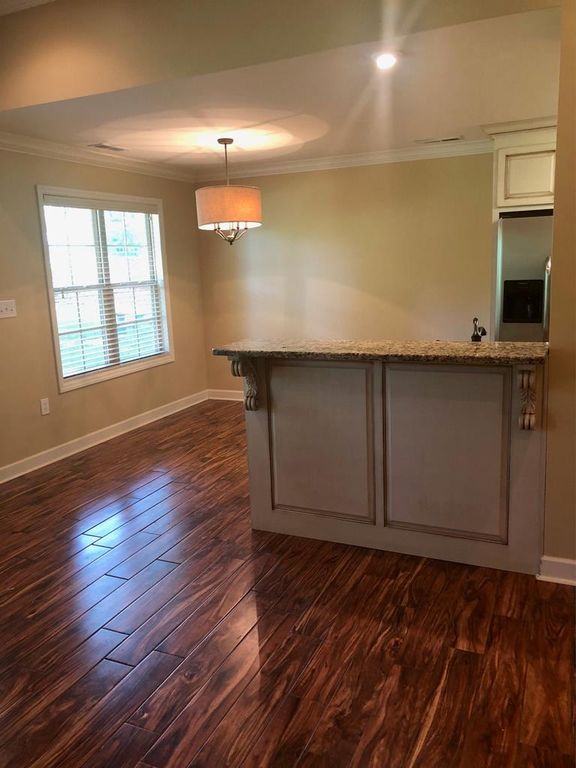 1109 Pasadena Ave, Muscle Shoals, AL - 3 Bed, 2 Bath Single-Family Home