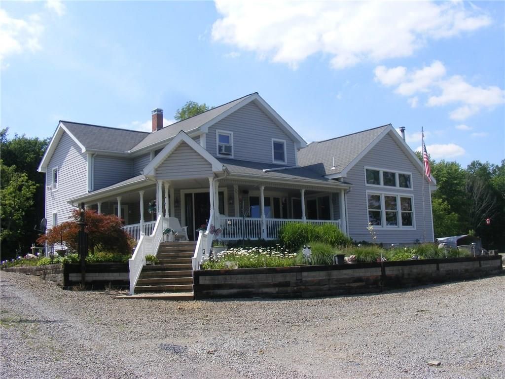 19896 Deer Haven Ln, Cambridge Springs, PA 16403