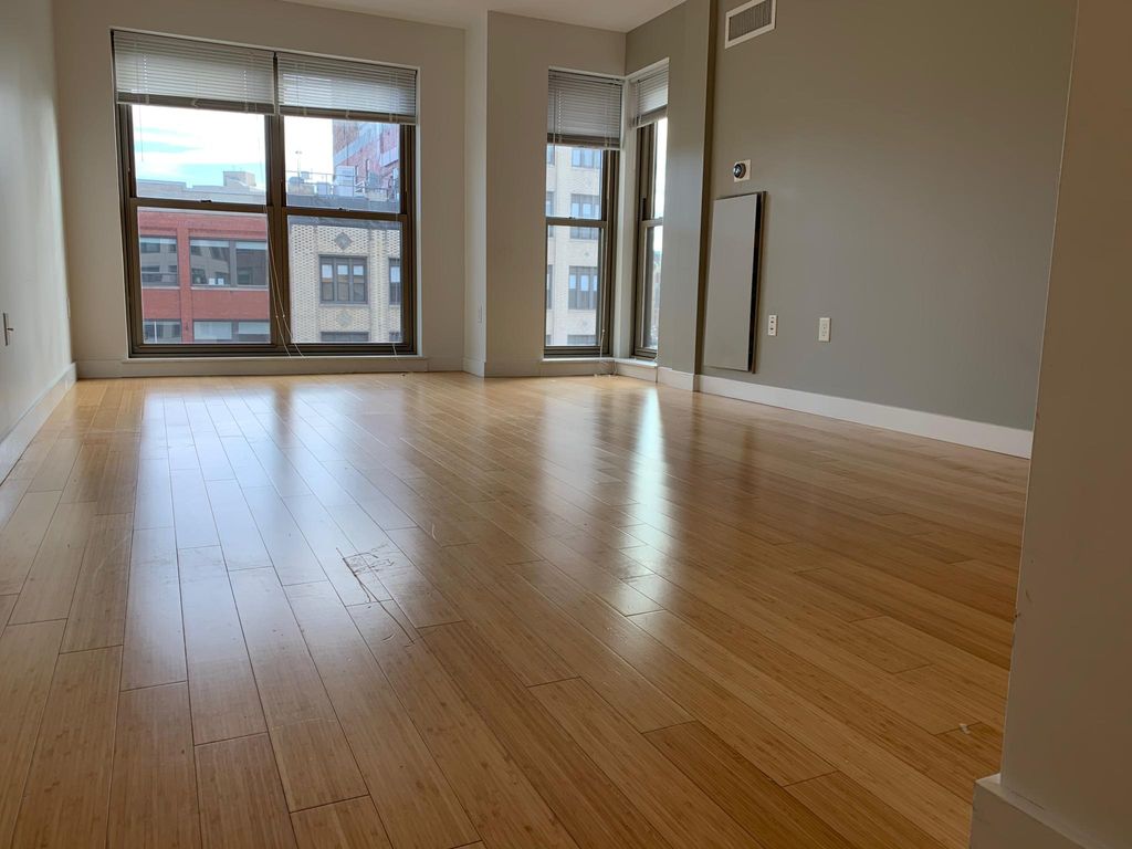 1088 Boylston St #401, Boston, MA 02215