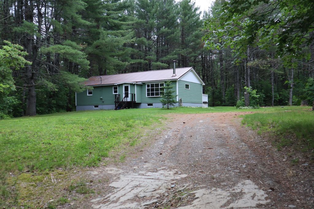 1396 Stage Rd, Etna, ME 04434