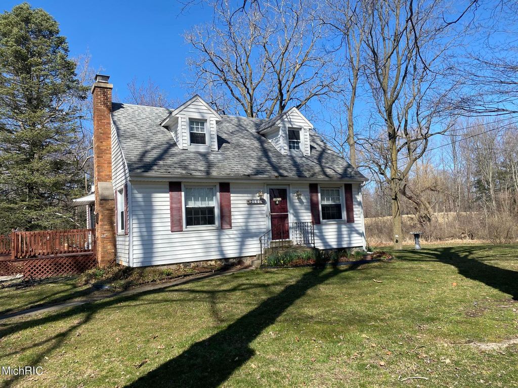 2100 E Bear Lake Rd, Hillsdale, MI 49242 Trulia