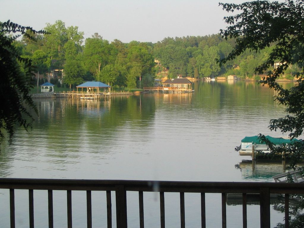 8034 Windjammer Dr, Tega Cay, SC 4 Bed, 2.5 Bath SingleFamily Home