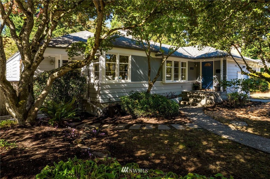 8203 38th Ave NE, Seattle, WA 98115