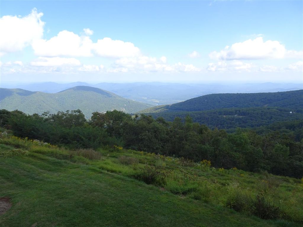 1502 Cliffs, Roseland, VA 22967 Trulia