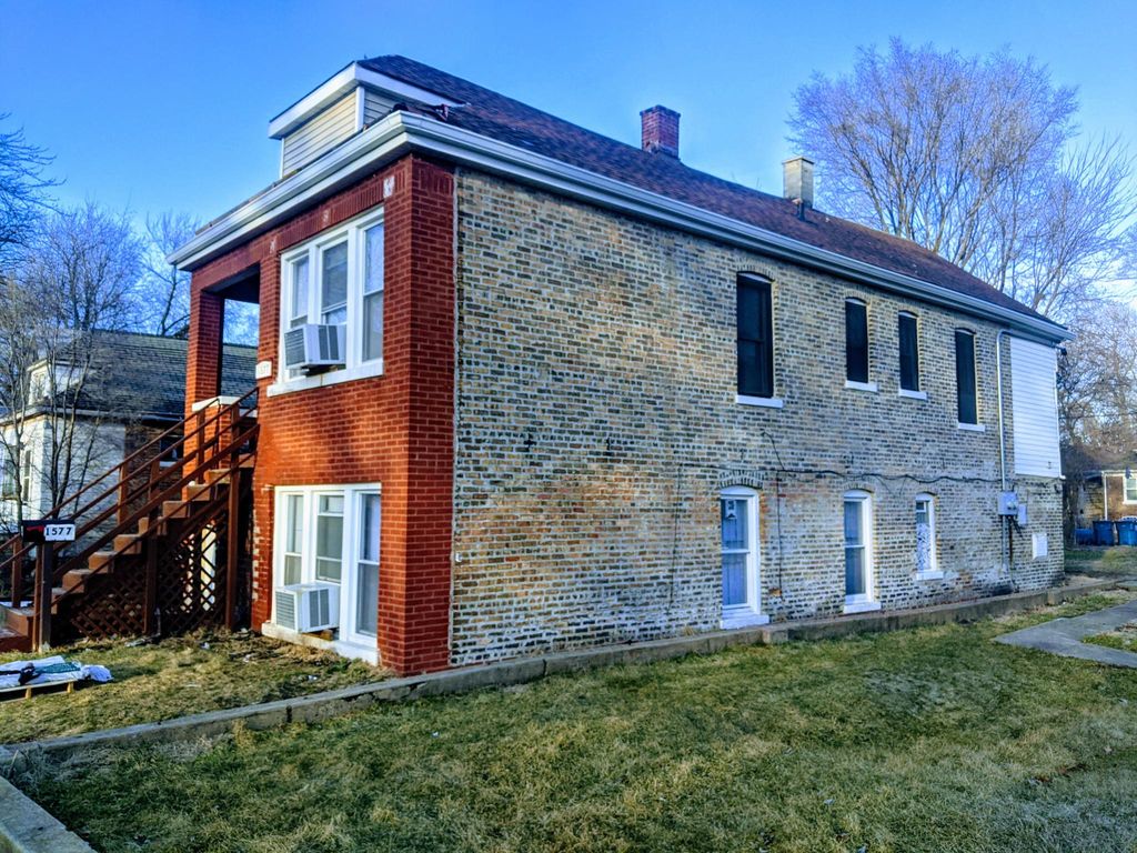 1577 Fillmore St #B, Gary, IN 46407