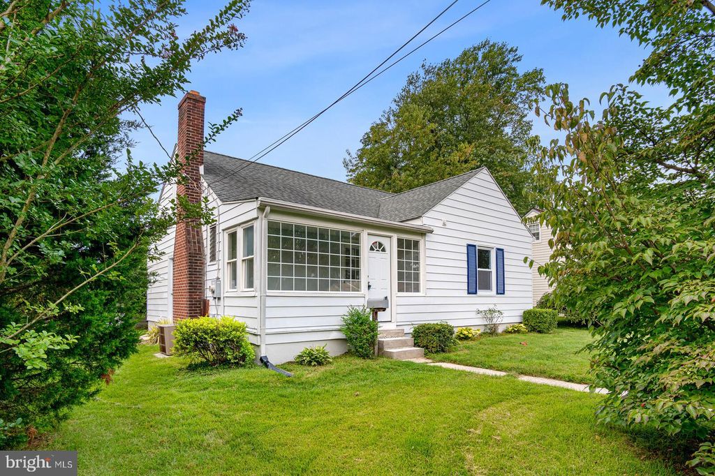 906 Harvey Rd, Claymont, DE 19703