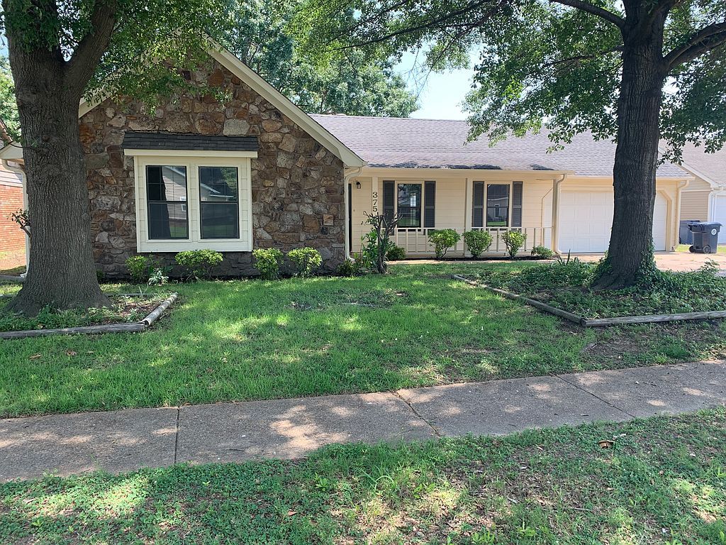 375 Colonial Dr, Marion, AR 72364