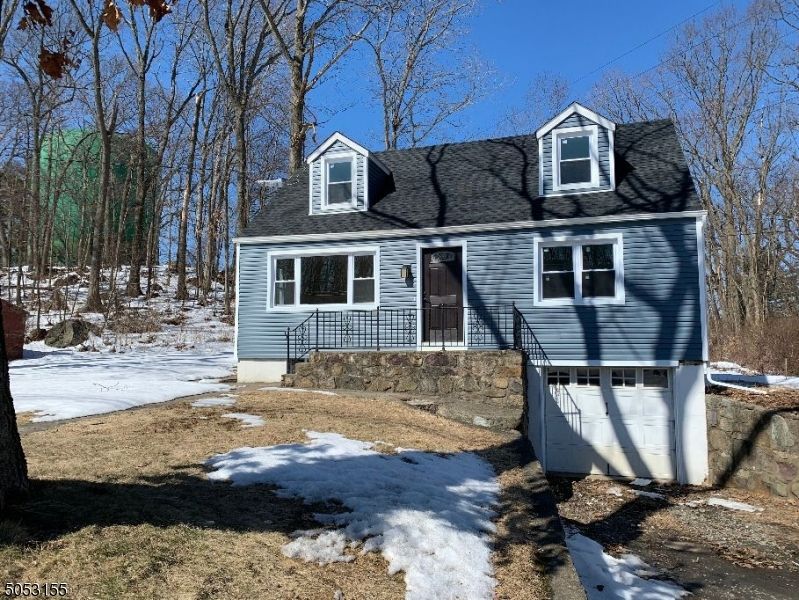 86 Route 46, Budd Lake, NJ 07828 4 Bed, 1 Bath SingleFamily Home