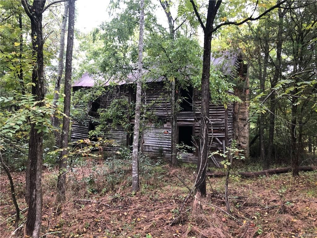 8200 James Town Rd, Rice, VA 23966