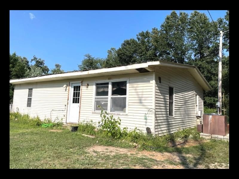 23455 Heron St, Bevier, MO 63532