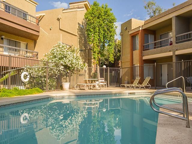 10 E Bell Rd, Phoenix, AZ 85022