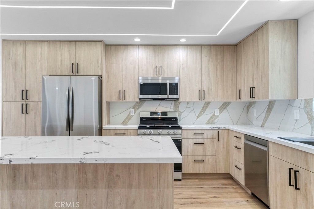 7662 Kentland Ave, West Hills, CA 91304 MLS SR24212939 Trulia