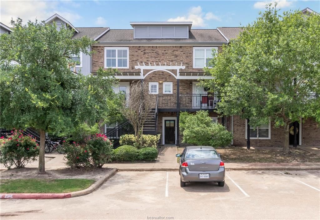 1725 Harvey Mitchell Pkwy S #1927, College Station, TX 77840