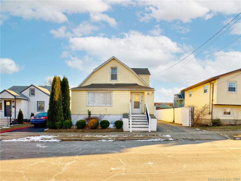 779 Fairview Ave, Bridgeport, CT 06606